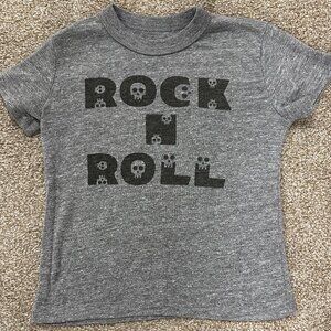 Chaser Rock N Roll Skulls T-shirt - Size 4T - Gray